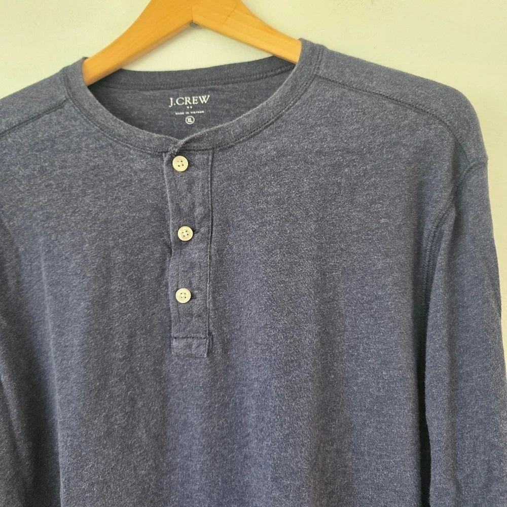 J Crew Men's Dark Blue Long Sleeve Henley - XL